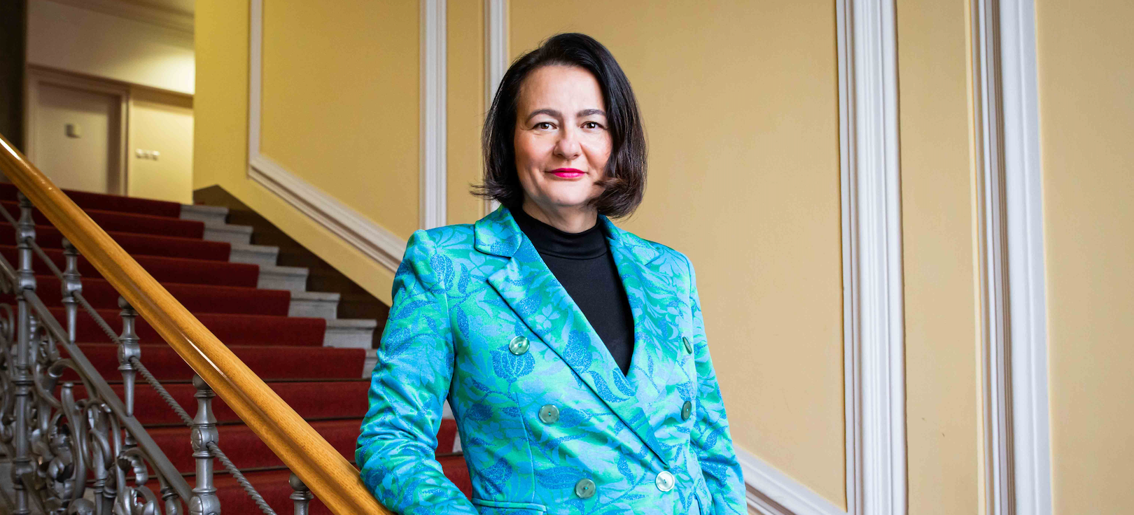 Anja Bah Žibert: Kako se ministrstvo loteva reševanja kadrovskih stisk, če pred začetkom leta manjka več sto učiteljev?