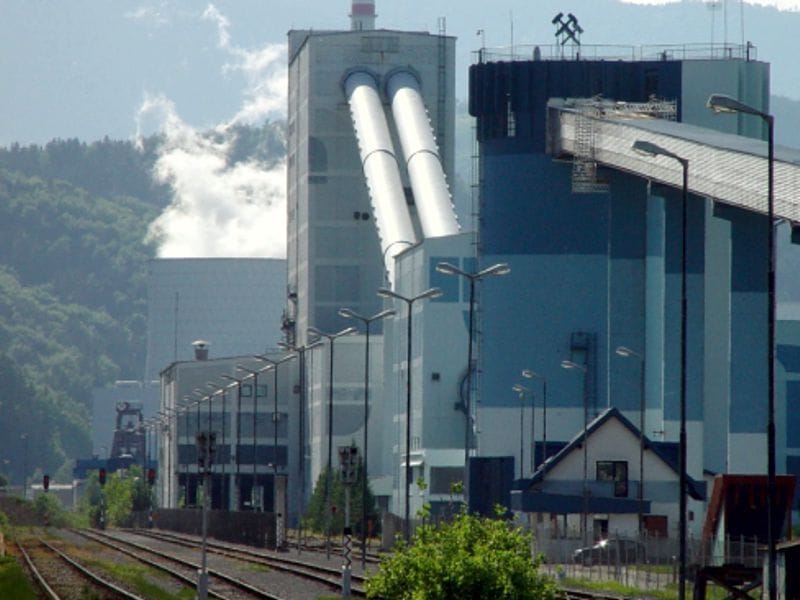 SLOVENSKA ENERGETIKA - NAČRT VLADE RS O UNIČENJU SLOVENSKE ENERGETIKE IN ŠALEŠKE DOLINE