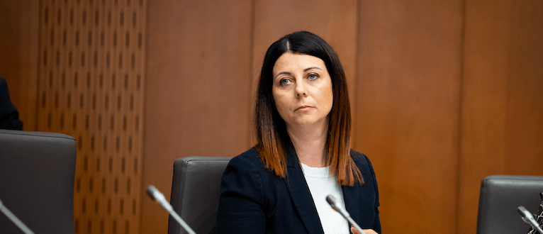 Mag. Karmen Furman: Kakšni so negativni vplivi oglaševanja prehranskih dopolnil na javno zdravje?