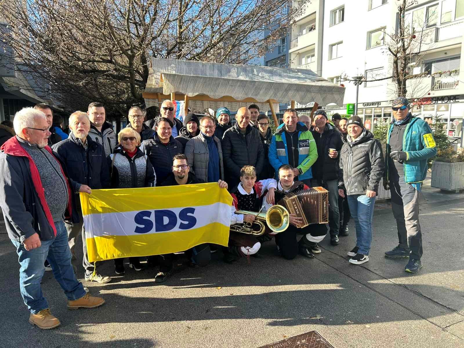 MIKLAVŽEVA STOJNICA NA CANKARJEVI V VELENJU