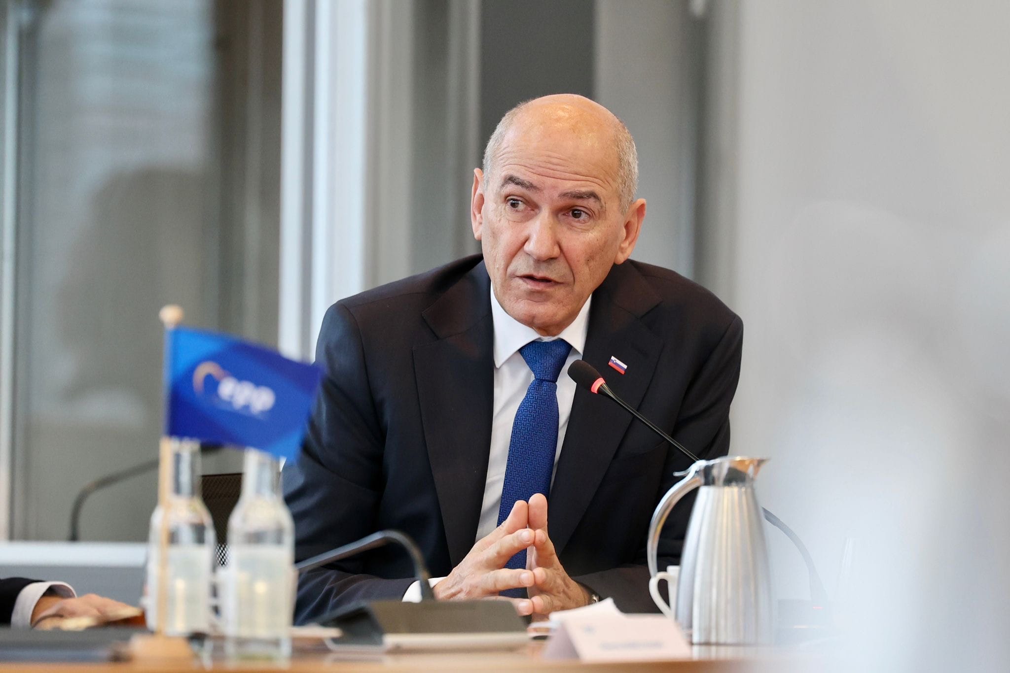EPP v Sloveniji prepoznala hujše kršitve vladavine prava