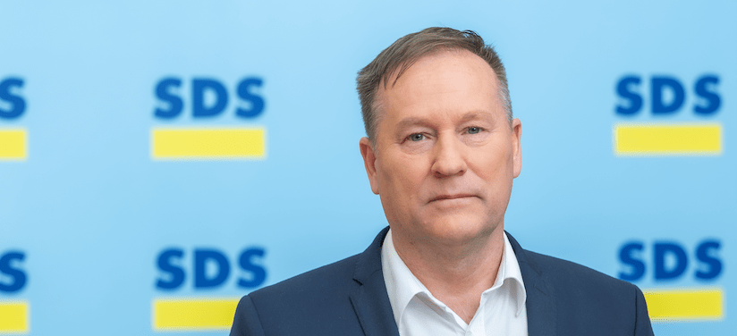 Anton Šturbej: Zagotavljamo združljivost funkcije občinskih funkcionarjev, ki so pripadniki madžarske ali italijanske narodne skupnosti, s članstvom in dejavnostmi v njihovi samoupravni narodni skupnosti
