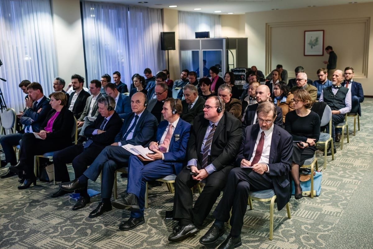 Simpozij Izzivi pred EU volitvami 1