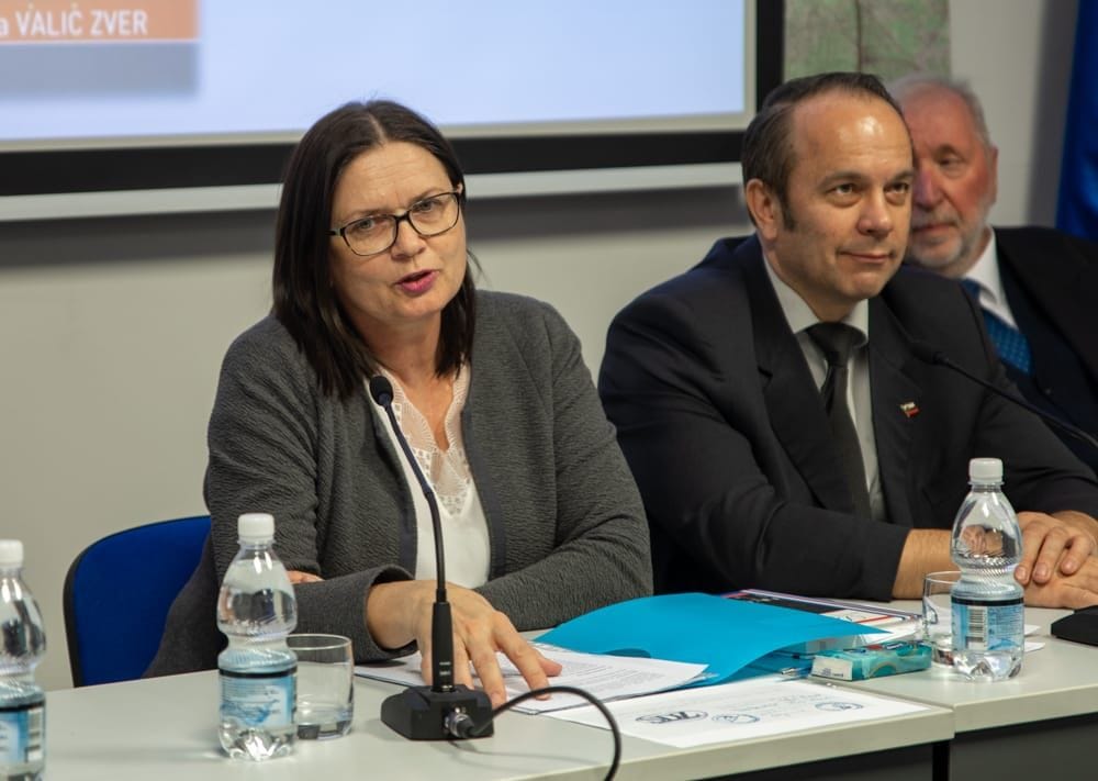 dr. Andreja Valič Zver