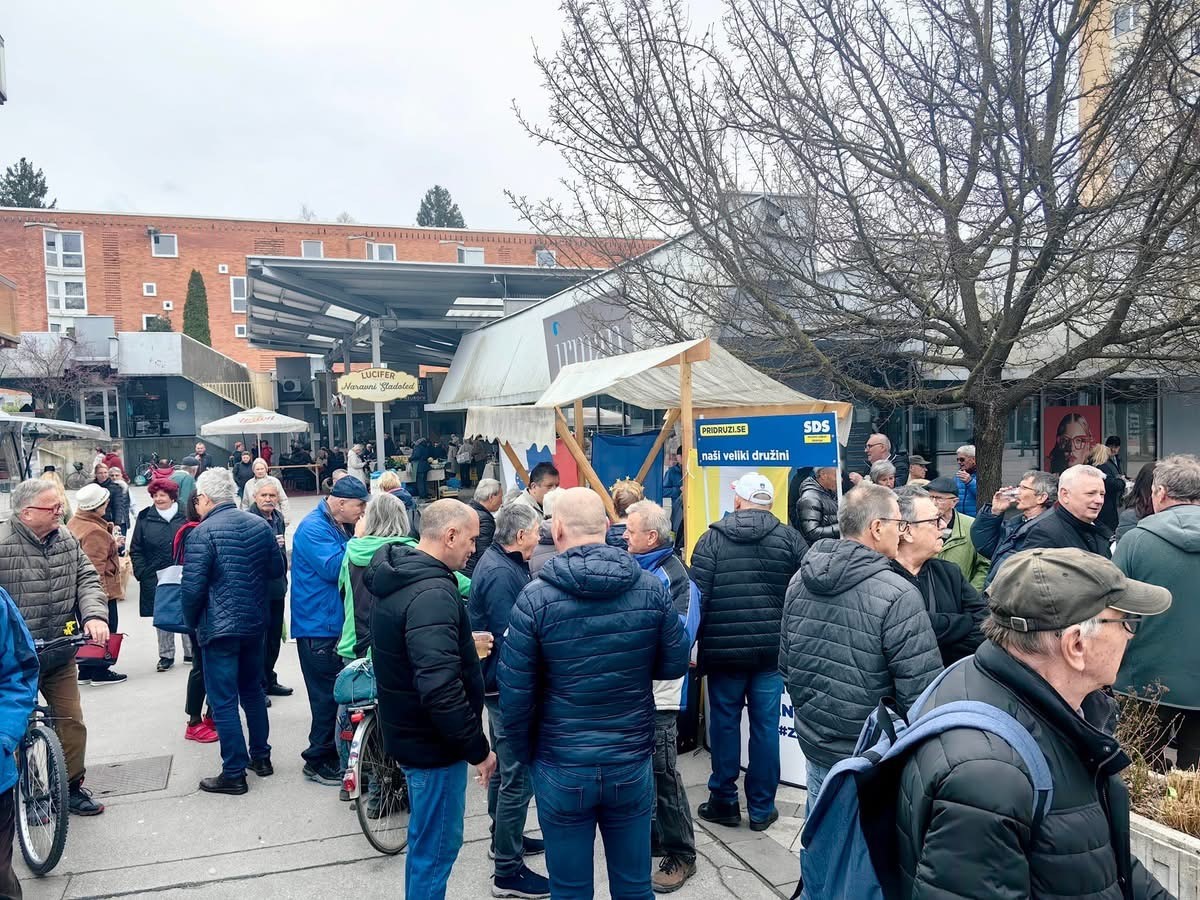 Pestro dogajanje na stojnici je privabil številne obiskovalce