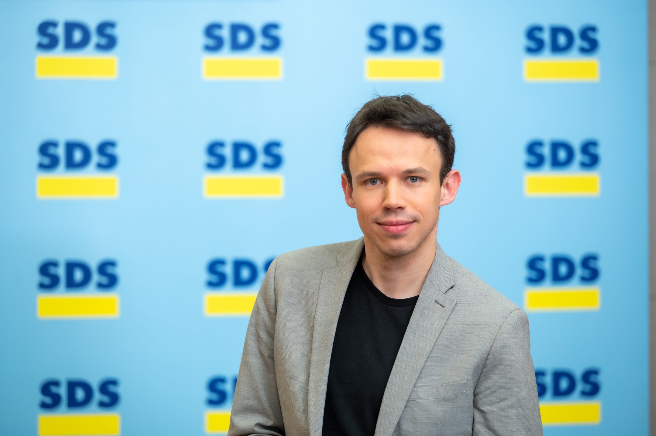 Andrej Hoivik: Cene enkratnih vozovnic javnega potniškega prometa ostanejo tudi po avgustu nespremenjene.