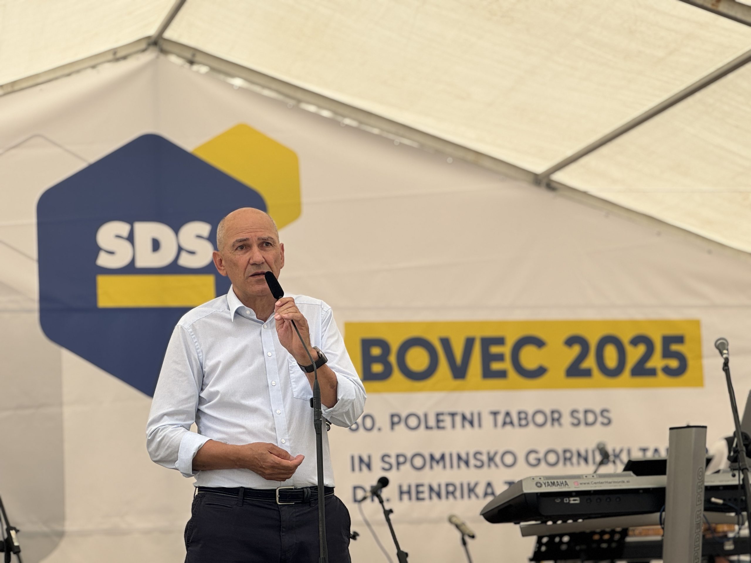 Janez Janša: Če bi bil Fran Milčinski še živ, bi verjetno napisal nadaljevanje Butalcev.