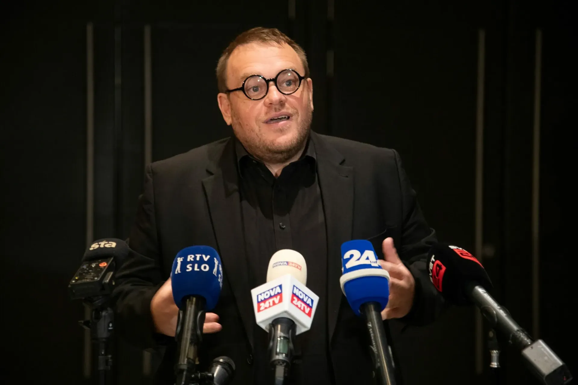Interpelacija zoper ministra Maljevca: dve leti zmede, praznih obljub in propadlih sistemov