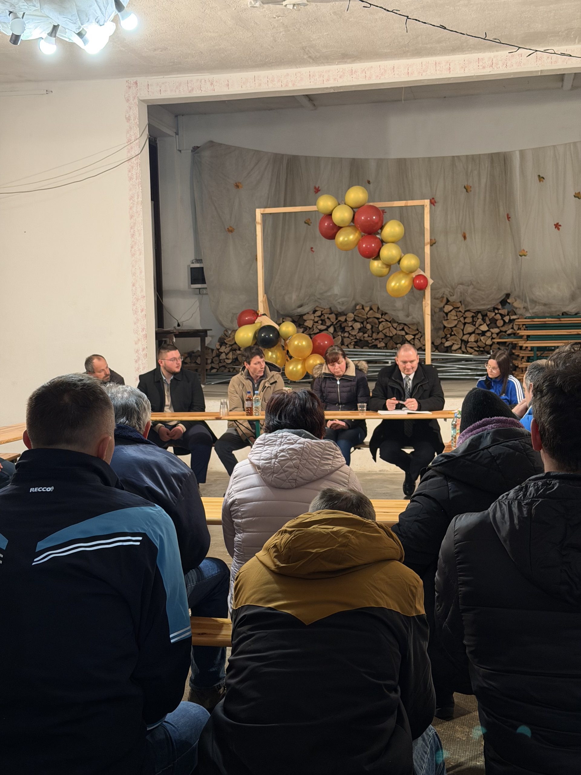 ZAŠČITIMO SLOVENSKEGA KMETA JE SPOROČILO POGOVORNEGA VEČERA IZ IDRIJSKIH KRNIC