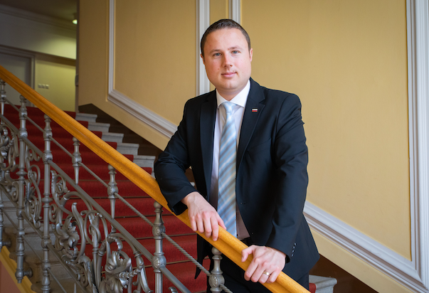 Sklic nujne seje Odbora za obrambo - Preverba ocene o obrambnih sposobnostih in izpolnjevanju zavez do Severnoatlantskega zavezništva