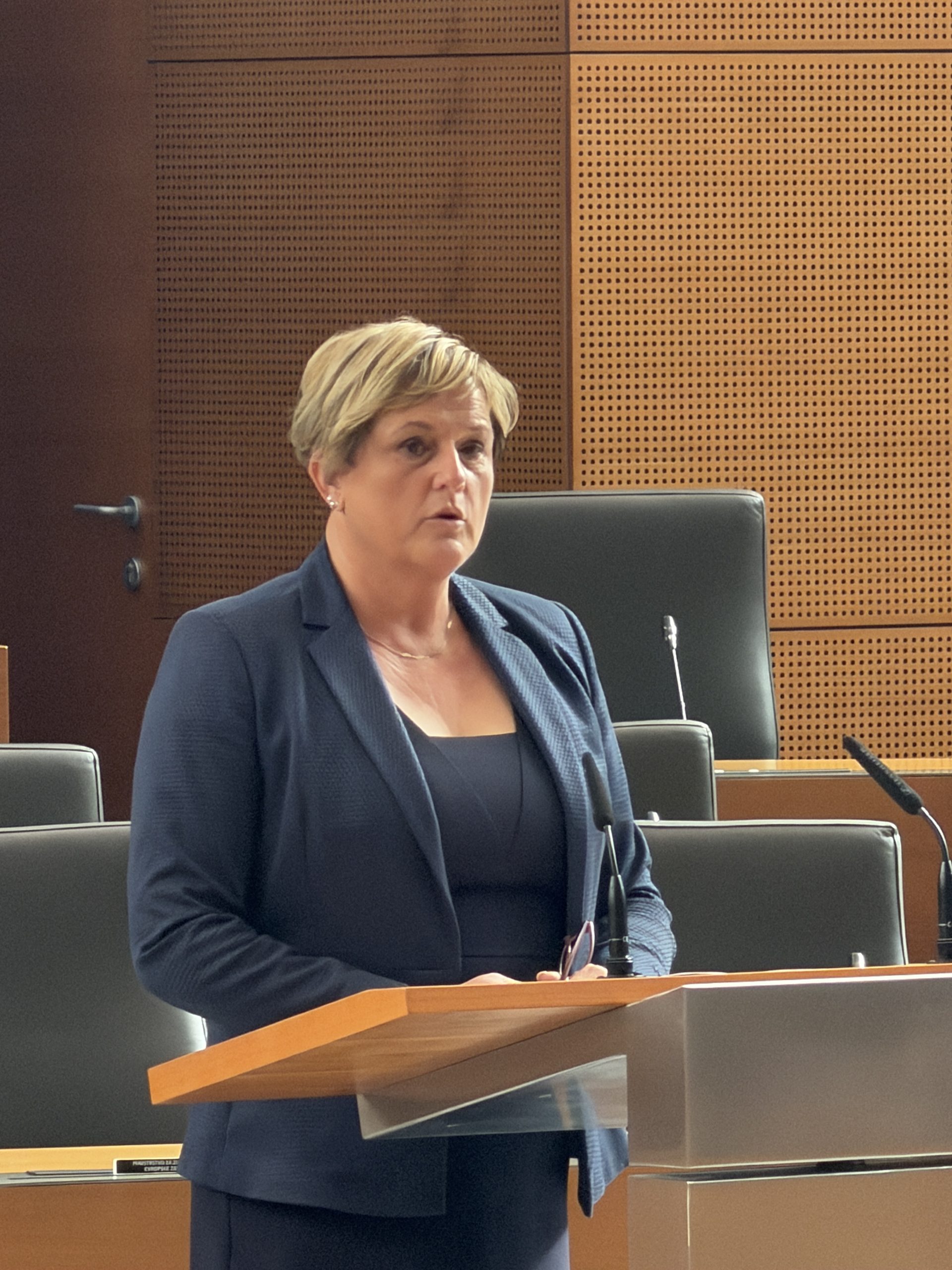 Jelka Godec: Dragi predsednik, poslanci Slovenske demokratske stranke smo z vami in v nas imate trdno oporo.
