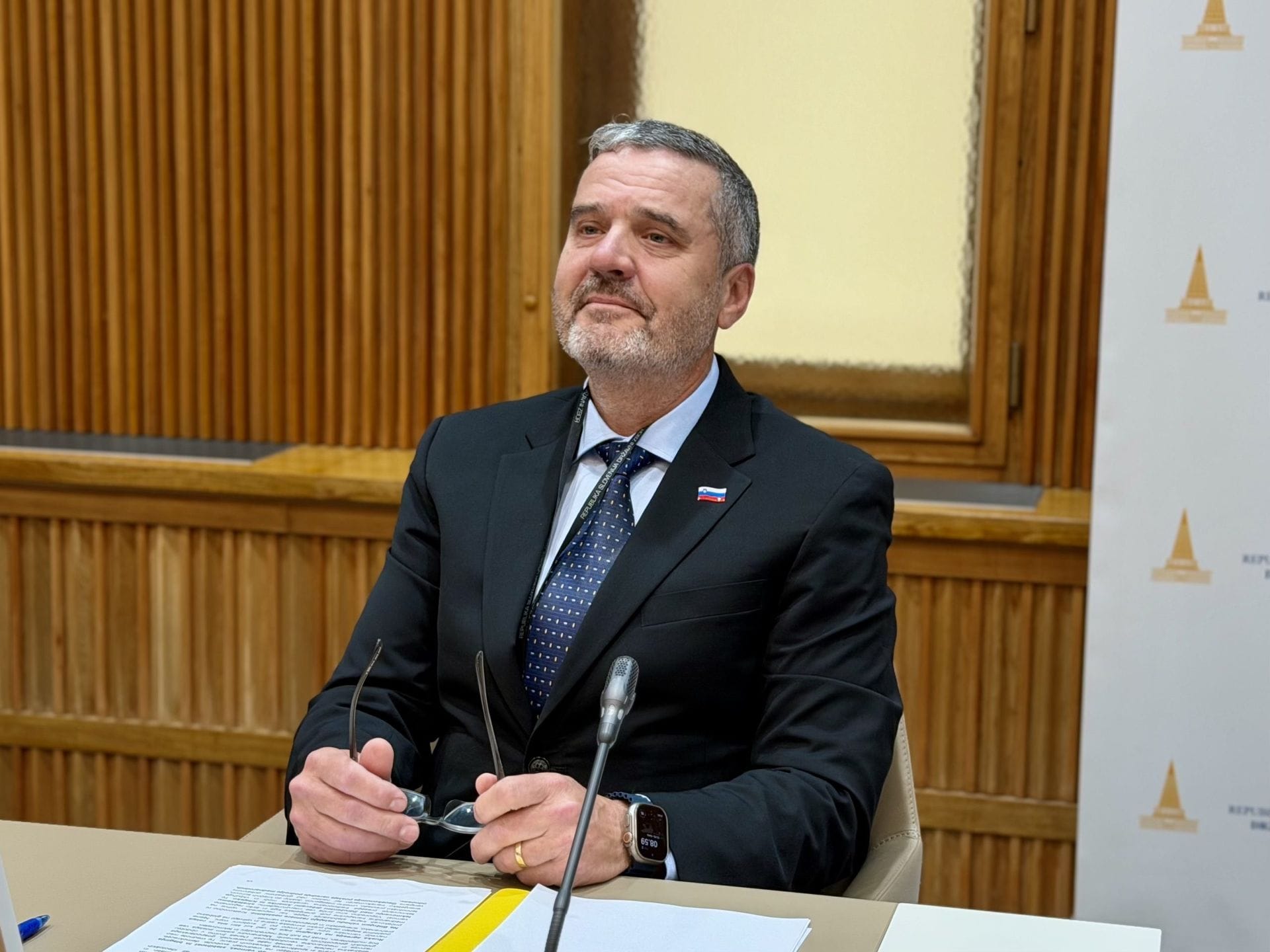 Ministrska kandidatura Toneta Kajzerja potrjena na skupni seji odborov